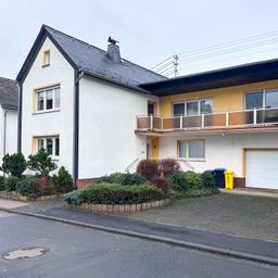 Sanierter Altbau bietet viel Platz für die große Familie!