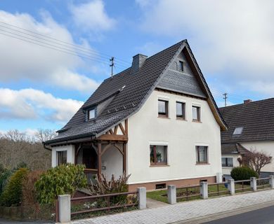 Gemütliches Einfamilienhaus mit toller Weitsicht über das Siegtal in beliebter Wohnlage!