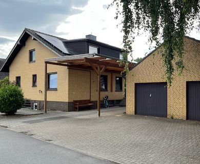 – Provisionsfrei – Zweigenerationenhaus mit Doppelgarage und Carport in Kalkar
