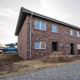 Modern, flexibel, individuell – Doppelhaushälfte mit viel Gestaltungsspielraum in ruhiger Lage