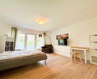 Schönes möbliertes Appartement mit Balkon und Einbauküche in Rüngsdorf!