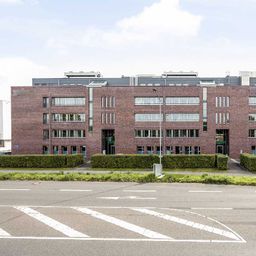 Ratingen-West: Moderne Büroflächen mit Dachterrasse in Flughafennähe