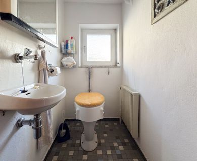 Gäste-WC EG