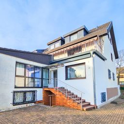 Familienhaus oder Kapitalanlage mit schönem Grundstück in Süd-Westlage von Siegburg!