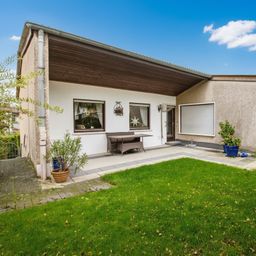 Einfamilienhaus mit Einliegerwohnung und Garage Unna-Massen