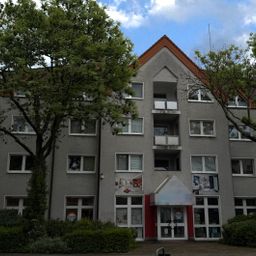 *PROVISIONSFREI* ca. 245 m² Büro-/Praxisräume, nebst ca. 200 m² Lager!