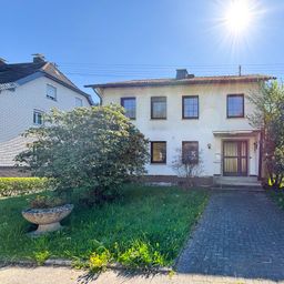 **PREISREDUZIERUNG** Liebhaberprojekt: Haus mit Gestaltungspotenzial in einem Ortsteil von Morsbach!