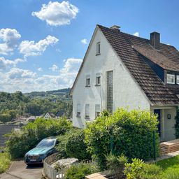 Solides Einfamilienhaus im Zentrum von Morsbach mit wunderschöner Aussicht!