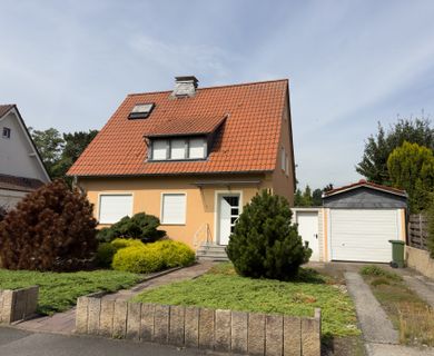 Einfamilienhaus mit Keller Garage und Wintergarten
