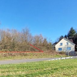***PREISREDUZIERUNG***Schönes Grundstück in zentraler Lage mit guter Anbindung an den Schul- und Nahverkehr!