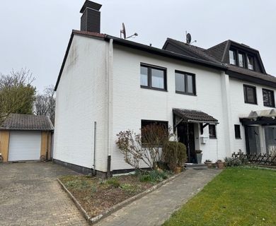 Vermietete Doppelhaushälfte mit großem Grundstück in ruhiger Lage von Mönchengladbach-Genhülsen