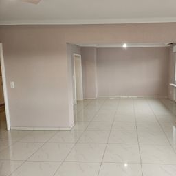 Stieldorferhohn: Top-modernisierte Etagenwohnung mit gehobener Ausstattung