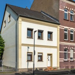 Kapitalanlage und / oder Mehrgenerationenhaus!
Zweifamilienhaus mit Potenzial in Leverkusen-Manfort