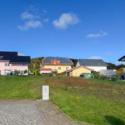 *RESERVIERT* Großzügiges Grundstück in ruhiger Seitenstraße- mit guter Anbindung ideal für Pendler