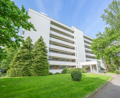 Kompaktes Wohnkonzept mit Fernblick – 2-Zimmer-Wohnung mit Balkon und TG-Stellplatz
