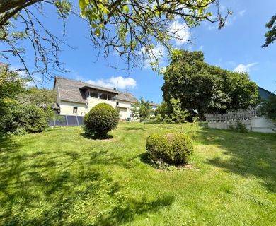 Charmantes, ehem. Fachwerkhaus in Randlage mit weitläufigem Garten & Fernblick! + Nebengebäude