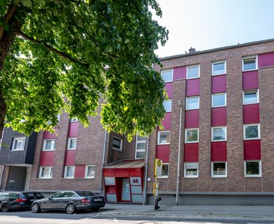 Sonnige 2-Zimmer-Wohnung mit Aufzug und Stellplatz – stilvoll, sonnig, sicher