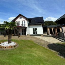 Kleine Villa mit mgl. Pferdehaltung, Photovoltaikanlage und Sauna in ruhiger Randlage