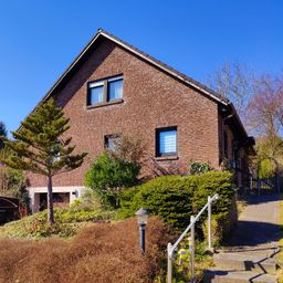 Verklinkertes Einfamilienhaus in Flammersfeld auf großem Grundstück mit separatem Bauplatz!