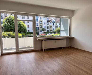 Erdgeschosswohnung im Zentrum von Refrath