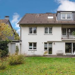 NEU IN OPLADEN: 2-Familienhaus mit ca. 216 m² Wohnfläche auf 551 m² Grundstück mit Garage