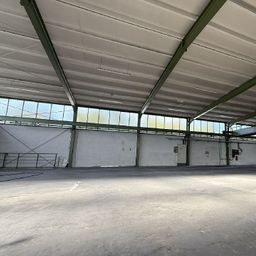 *Provisionsfrei* ca. 600m² Halle mit ca. 119m² Büro