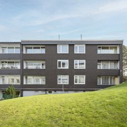 Verlässlich vermietet: Eigentumswohnung mit zwei Loggien und mehreren Stellplätzen