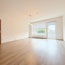 HELLE 2-ZIMMERWOHNUNG MIT BALKON IN ST. TÖNIS ZU MIETEN!