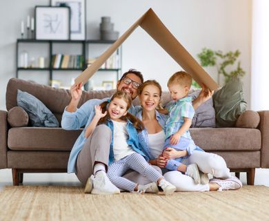 Familienglück mit Gartengrundstück: 4 Zimmer Neubauwohnung in toller Lage.