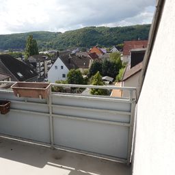 VIER LOGGIEN – Sonne von früh bis spät! Ca. 96 m² 4- Zimmer-Dachgeschosswohnung in HA-Boelerheide