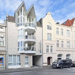 Handwerker aufgepasst: Büro mit Werkstatt, Lager und Stellplätzen!