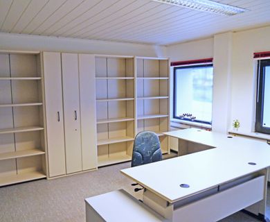Möblierter Büroraum mit Warmmiete!