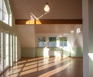 Großer Raum im OG