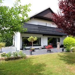Erbbaurecht in Menden-Halingen: Großzügiges 1-2 Familienhaus