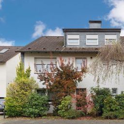 OPLADEN: 2-Familienhaus mit ca. 216 m² Wohnfläche auf 551 m² Grundstück mit Garage