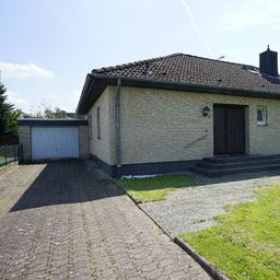 Freistehender Bungalow auf großzügigem Grundstück in Bergisch Gladbach-Schildgen!