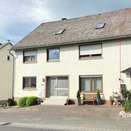 Geräumige & gepflegte Doppelhaushälfte mit kleinem Grundstück und Garage – nähe Hachenburg!