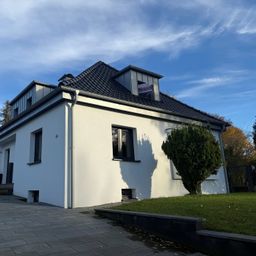 Exklusives Wohnerlebnis – kernsaniertes Einfamilienhaus mit großzügigem Garten und eleganten Details