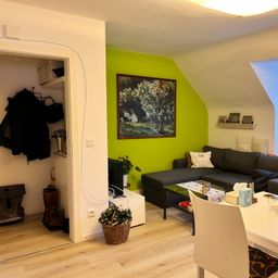 Frankenforst: Gemütliches Wohnen im Dachgeschoss