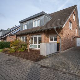 Wohnen, Entspannen, Genießen auf 132m² Wohnfläche: Doppelhaushälfte mit Garten, Sauna & Dachstudio