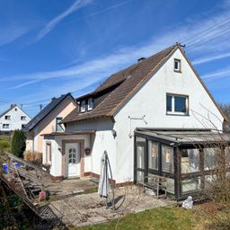 Renovierungsbedürftiges Einfamilienhaus mit Wintergarten in Ortsrandlage zw. Hamm und Wissen!