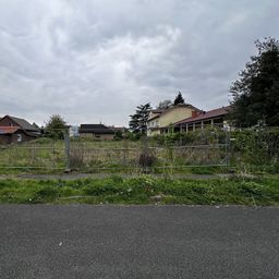 freies Baugrundstück inkl. Baugenehmigung